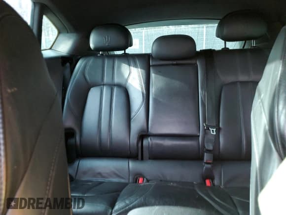 ✅ 2017 Maserati Levante S • VIN: ZN661YUSXHX250364 • Лот: 76846243. Опубликован ранее на Copart с пробегом 103 478 миль. Бесплатный доступ к архиву аукционных продаж из США и подробный отчёт об истории автомобиля на DreamBid. Изображение 10.