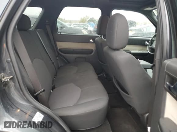 ✅ 2010 Mercury Mariner • VIN: 4M2CN9BG9AKJ28637 • Lot: 89870155. Listed on Copart with 153,973 mi. Free auction sales archive from the USA and detailed vehicle history report at DreamBid. Image 10.