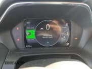 ✅ 2023 Chevrolet Bolt EV 2LT • VIN: 1G1FX6S01P4205912 • Lot: 67951064. Wystawiony na Copart z przebiegiem 4 223 mil. Bezpłatny archiwum sprzedaży aukcyjnych z USA i szczegółowy raport historii pojazdu na DreamBid. Zdjęcie 9.