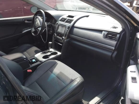 ✅ 2014 Toyota Camry SE • VIN: 4T1BF1FK5EU425389 • Лот: 42115016. Опубликован ранее на IAAI с пробегом 98 977 миль. Бесплатный доступ к архиву аукционных продаж из США и подробный отчёт об истории автомобиля на DreamBid. Изображение 5.