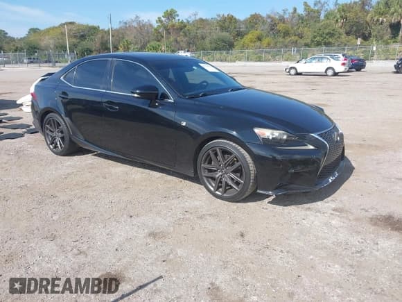 ✅ 2014 Lexus IS 250 • VIN: JTHBF1D2XE5035100 • Lot: 43796932. Wystawiony na IAAI z przebiegiem 126 225 mil. Bezpłatny archiwum sprzedaży aukcyjnych z USA i szczegółowy raport historii pojazdu na DreamBid. Zdjęcie 1.