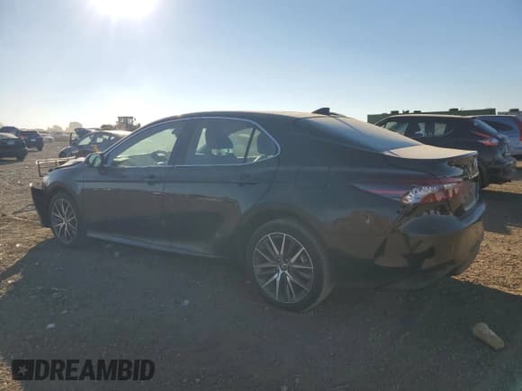 ✅ 2024 Toyota Camry XLE • VIN: 4T1F11BK0RU120121 • Lot: 91051855. Wystawiony na Copart z przebiegiem 15 471 mil. Bezpłatny archiwum sprzedaży aukcyjnych z USA i szczegółowy raport historii pojazdu na DreamBid. Zdjęcie 2.