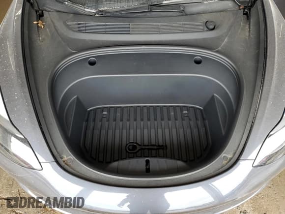 ✅ 2023 Tesla Model 3 Long Range • VIN: 5YJ3E1EBXPF706600 • Lot: 59021995. Wystawiony na Copart z przebiegiem 20 295 mil. Bezpłatny archiwum sprzedaży aukcyjnych z USA i szczegółowy raport historii pojazdu na DreamBid. Zdjęcie 11.