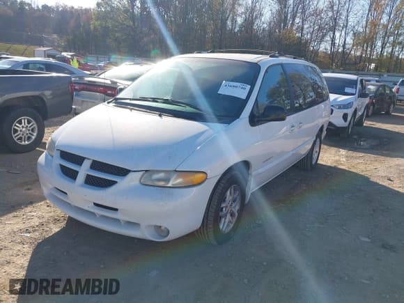 ✅ 1999 Dodge Caravan SE • VIN: 1B4GP44L3XB859469 • Lot: 43680740. Wystawiony na IAAI z przebiegiem 161 635 mil. Bezpłatny archiwum sprzedaży aukcyjnych z USA i szczegółowy raport historii pojazdu na DreamBid. Zdjęcie 2.