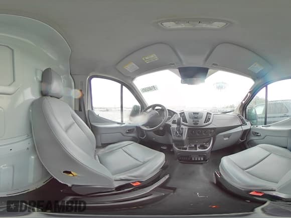 ✅ 2018 Ford Transit • VIN: 1FTYE1ZM3JKA81596 • Лот: 91465585. Опубликован ранее на Copart с пробегом 110 757 миль. Бесплатный доступ к архиву аукционных продаж из США и подробный отчёт об истории автомобиля на DreamBid. Изображение 14.