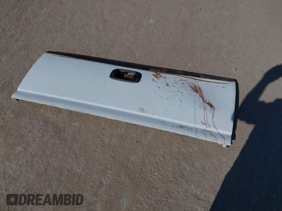 ✅ 2005 Chevrolet Silverado 1500 LS • VIN: 1GCEC19Z35Z286854 • Лот: 43374287. Опубликован ранее на IAAI с пробегом Не указан. Бесплатный доступ к архиву аукционных продаж из США и подробный отчёт об истории автомобиля на DreamBid. Изображение 12.