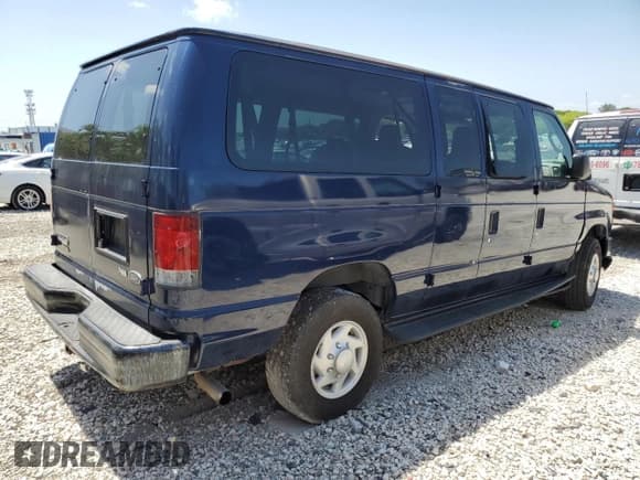 ✅ 2011 Ford Econoline Passenger XL • VIN: 1FBNE3BL5BDA28764 • Lot: 61093925. Wystawiony na Copart z przebiegiem 120 837 mil. Bezpłatny archiwum sprzedaży aukcyjnych z USA i szczegółowy raport historii pojazdu na DreamBid. Zdjęcie 3.