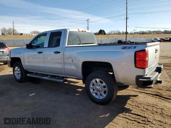 ✅ 2015 Chevrolet Silverado 2500HD LT • VIN: 1GC2KVE83FZ100421 • Лот: 48493505. Опубликован ранее на Copart с пробегом 91 181 миль. Бесплатный доступ к архиву аукционных продаж из США и подробный отчёт об истории автомобиля на DreamBid. Изображение 2.