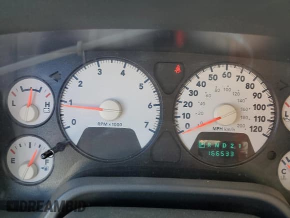 ✅ 2007 Dodge 1500 ST • VIN: 1D7HA16N17J575906 • Лот: 88506295. Опубликован ранее на Copart с пробегом 166 533 миль. Бесплатный доступ к архиву аукционных продаж из США и подробный отчёт об истории автомобиля на DreamBid. Изображение 9.