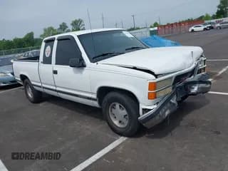 ✅ 1996 GMC Sierra 1500 • VIN: 2GTEC19R6T1533497 • Lot: 42258796. Listed on IAAI with 350,216 mi. Free auction sales archive from the USA and detailed vehicle history report at DreamBid. Image 1.