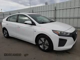 ✅ 2018 Hyundai Ioniq Blue • VIN: KMHC65LC4JU096316 • Lot: 80973724. Wystawiony na Copart z przebiegiem 96 791 mil. Bezpłatny archiwum sprzedaży aukcyjnych z USA i szczegółowy raport historii pojazdu na DreamBid. Zdjęcie 4.