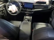 ✅ 2025 Chevrolet Equinox AWD LT • VIN: 3GNAXPEG2SL203273 • Lot: 64847965. Wystawiony na Copart z przebiegiem 14 522 mil. Bezpłatny archiwum sprzedaży aukcyjnych z USA i szczegółowy raport historii pojazdu na DreamBid. Zdjęcie 8.