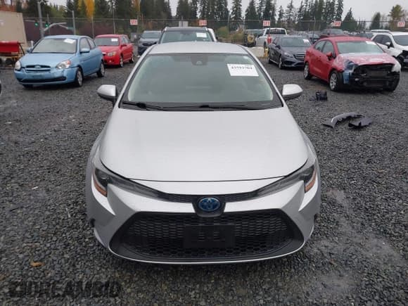 ✅ 2022 Toyota Corolla Hybrid LE • VIN: JTDEAMDE3NJ045628 • Lot: 43593704. Wystawiony na IAAI z przebiegiem 46 758 mil. Bezpłatny archiwum sprzedaży aukcyjnych z USA i szczegółowy raport historii pojazdu na DreamBid. Zdjęcie 13.