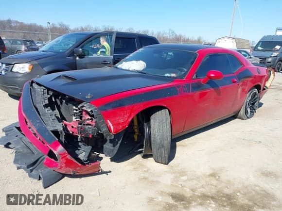 ✅ 2017 Dodge Challenger R/T • VIN: 2C3CDZBT8HH601004 • Лот: 41768758. Опубликован ранее на IAAI с пробегом 60 659 миль. Бесплатный доступ к архиву аукционных продаж из США и подробный отчёт об истории автомобиля на DreamBid. Изображение 2.
