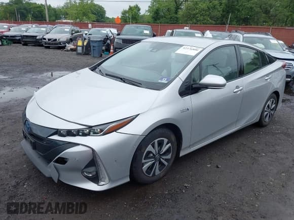 ✅ 2017 Toyota Prius Plus • VIN: JTDKARFPXH3034892 • Lot: 42376800. Listed on IAAI with 65,548 mi. Free auction sales archive from the USA and detailed vehicle history report at DreamBid. Image 2.