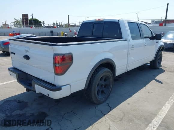 ✅ 2014 Ford F-150 XL • VIN: 1FTFW1ET5EKF47553 • Lot: 42991171. Wystawiony na IAAI z przebiegiem 43 132 mil. Bezpłatny archiwum sprzedaży aukcyjnych z USA i szczegółowy raport historii pojazdu na DreamBid. Zdjęcie 4.