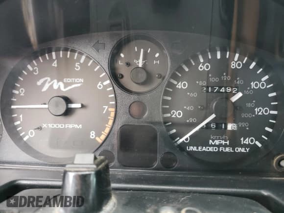 ✅ 1997 Mazda MX-5 Miata • VIN: JM1NA3536V0730784 • Lot: 83528184. Wystawiony na Copart z przebiegiem 217 492 mil. Bezpłatny archiwum sprzedaży aukcyjnych z USA i szczegółowy raport historii pojazdu na DreamBid. Zdjęcie 9.