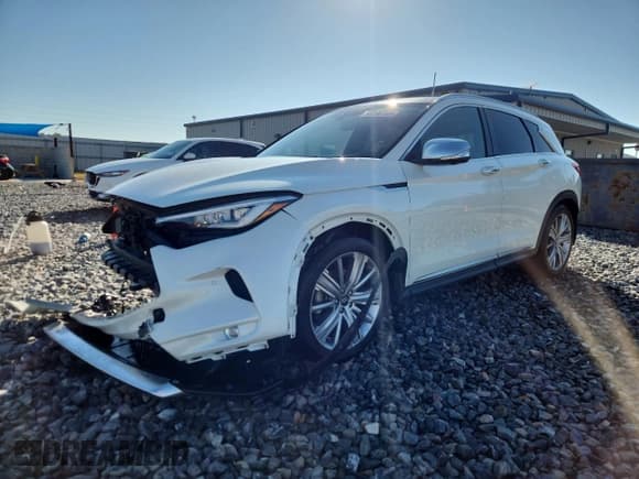 ✅ 2021 Infiniti QX50 Sensory • VIN: 3PCAJ5CA8MF114709 • Lot: 93200765. Listed on Copart with 30,118 mi. Free auction sales archive from the USA and detailed vehicle history report at DreamBid. Image 1.