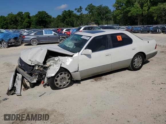 ✅ 1997 Lexus LS 400 • VIN: JT8BH28FXV0082735 • Lot: 51247595. Wystawiony na Copart z przebiegiem 226 148 mil. Bezpłatny archiwum sprzedaży aukcyjnych z USA i szczegółowy raport historii pojazdu na DreamBid. Zdjęcie 1.