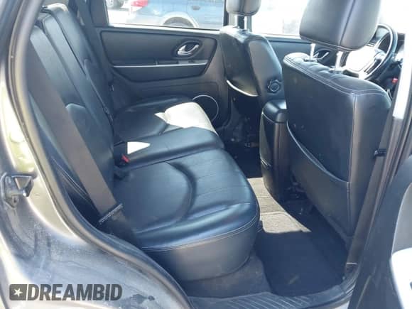 2006 Mercury Mariner Luxury с VIN 4M2CU57116KJ19454, выставлен на аукционе IAAI как лот 42436725 с пробегом 244 689 миль миль и . История ставок и продаж доступна на DreamBid. Изображение 8.