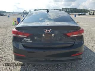 ✅ 2017 Hyundai Elantra SE • VIN: 5NPD84LF5HH038422 • Лот: 69663165. Опубликован ранее на Copart с пробегом 120 668 миль. Бесплатный доступ к архиву аукционных продаж из США и подробный отчёт об истории автомобиля на DreamBid. Изображение 6.