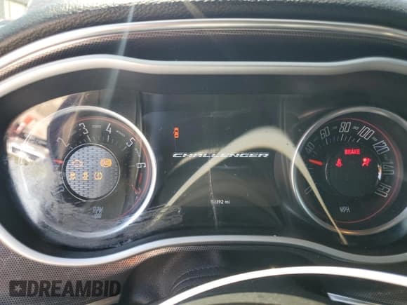 ✅ 2016 Dodge Challenger SXT Plus • VIN: 2C3CDZAG4GH345740 • Lot: 49339894. Wystawiony na Copart z przebiegiem 90 392 mil. Bezpłatny archiwum sprzedaży aukcyjnych z USA i szczegółowy raport historii pojazdu na DreamBid. Zdjęcie 9.