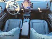 ✅ 2025 MINI Countryman S • VIN: WMZ23GA03S7P31538 • Лот: 90831885. Опубликован ранее на Copart с пробегом 28 149 миль. Бесплатный доступ к архиву аукционных продаж из США и подробный отчёт об истории автомобиля на DreamBid. Изображение 8.