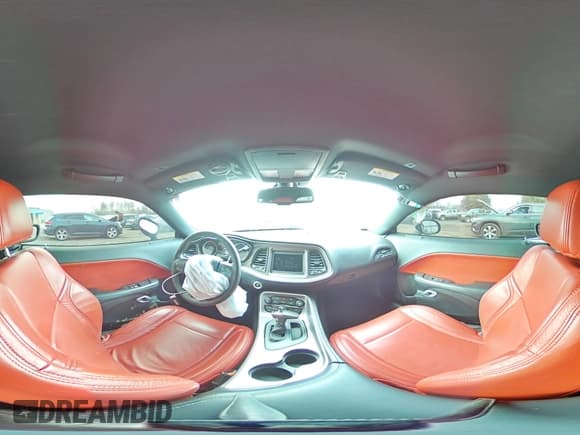 ✅ 2021 Dodge Challenger SXT • VIN: 2C3CDZAG8MH517635 • Lot: 39369623. Wystawiony na Copart z przebiegiem 32 034 mil. Bezpłatny archiwum sprzedaży aukcyjnych z USA i szczegółowy raport historii pojazdu na DreamBid. Zdjęcie 13.