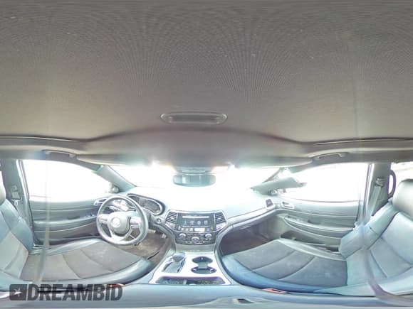 ✅ 2019 Jeep Grand Cherokee Laredo E • VIN: 1C4RJFAG4KC588067 • Lot: 71071255. Wystawiony na Copart z przebiegiem 95 001 mil. Bezpłatny archiwum sprzedaży aukcyjnych z USA i szczegółowy raport historii pojazdu na DreamBid. Zdjęcie 16.