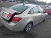 ✅ 2012 Chevrolet Cruze LS • VIN: 1G1PC5SH4C7143060 • Lot: 43389575. Wystawiony na IAAI z przebiegiem Nie podano mil. Skorzystaj z bezpłatnego archiwum sprzedaży aukcyjnych z USA i zobacz szczegółowy raport historii pojazdu na DreamBid. Zdjęcie 4.