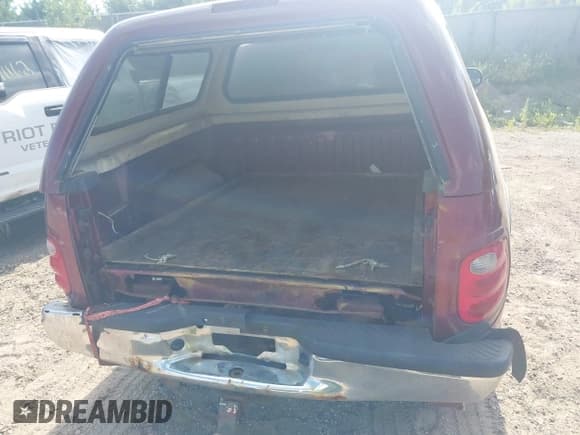 ✅ 2003 Ford F-150 XLT • VIN: 1FTRW08653KA66549 • Лот: 42918632. Опубликован ранее на IAAI с пробегом 183 609 миль. Бесплатный доступ к архиву аукционных продаж из США и подробный отчёт об истории автомобиля на DreamBid. Изображение 6.