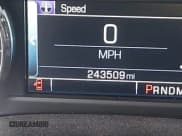 ✅ 2014 Chevrolet Silverado 1500 LT • VIN: 3GCUKREC5EG493728 • Lot: 41710490. Wystawiony na IAAI z przebiegiem 243 509 mil. Bezpłatny archiwum sprzedaży aukcyjnych z USA i szczegółowy raport historii pojazdu na DreamBid. Zdjęcie 15.