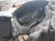 ✅ 2013 Hyundai Azera • VIN: KMHFG4JG2DA281755 • Лот: 61547995. Опубликован ранее на Copart с пробегом Не указан. Бесплатный доступ к архиву аукционных продаж из США и подробный отчёт об истории автомобиля на DreamBid. Изображение 9.