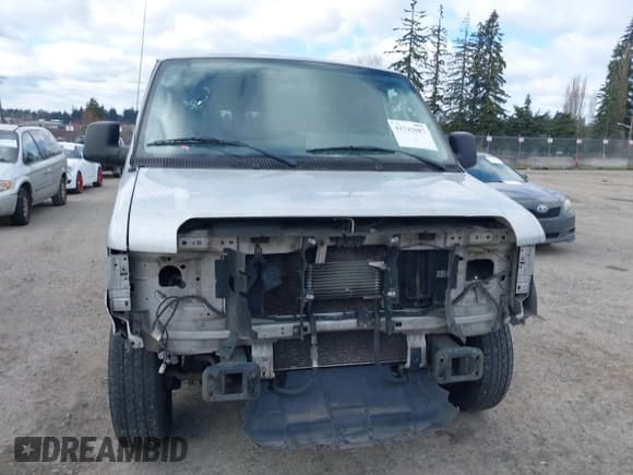 ✅ 2010 Ford Econoline Passenger XL • VIN: 1FBNE3BL1ADA93139 • Lot: 41742087. Listed on IAAI with 148,407 mi. Free auction sales archive from the USA and detailed vehicle history report at DreamBid. Image 14.