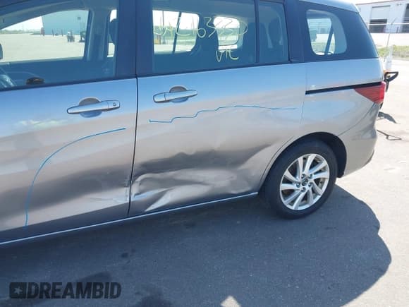 ✅ 2015 Mazda 5 Sport • VIN: JM1CW2BL8F0190878 • Lot: 42163330. Listed on IAAI with 50,237 mi. Free auction sales archive from the USA and detailed vehicle history report at DreamBid. Image 6.
