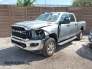 ✅ 2024 Ram 2500 Big Horn • VIN: 3C6UR5DL7RG340318 • Lot: 43332268. Listed on IAAI with 47,226 mi. Free auction sales archive from the USA and detailed vehicle history report at DreamBid. Image 17.