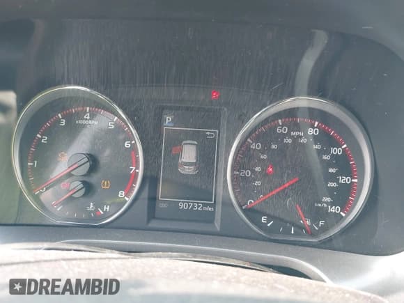 ✅ 2018 Toyota RAV4 SE • VIN: 2T3NFREV8JW437464 • Lot: 42385066. Listed on IAAI with 90,732 mi. Free auction sales archive from the USA and detailed vehicle history report at DreamBid. Image 7.