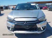 ✅ 2018 Mitsubishi Outlander ES • VIN: JA4AR3AU7JU004161 • Lot: 43094528. Wystawiony na IAAI z przebiegiem 73 689 mil. Bezpłatny archiwum sprzedaży aukcyjnych z USA i szczegółowy raport historii pojazdu na DreamBid. Zdjęcie 6.