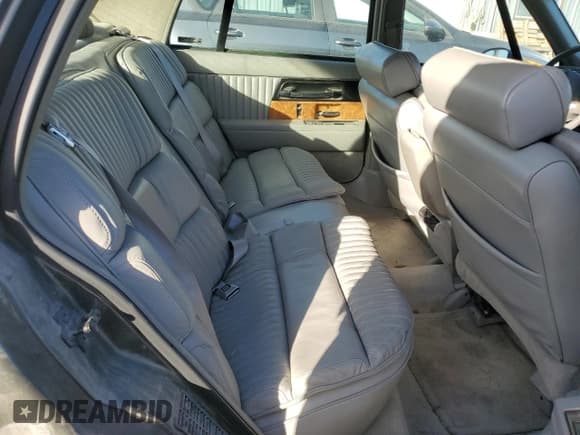 ✅ 1996 Buick Park Avenue • VIN: 1G4CW52K6TH648080 • Lot: 85089884. Wystawiony na Copart z przebiegiem 164 561 mil. Bezpłatny archiwum sprzedaży aukcyjnych z USA i szczegółowy raport historii pojazdu na DreamBid. Zdjęcie 10.