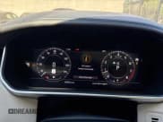 ✅ 2019 Land Rover Range Rover • VIN: SALGV5RE1KA561681 • Lot: 70670215. Listed on Copart with 20,913 mi. Free auction sales archive from the USA and detailed vehicle history report at DreamBid. Image 8.