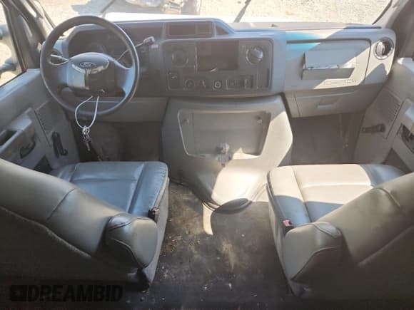 ✅ 2011 Ford Econoline Cargo Commercial • VIN: 1FTSE3EL8BDB11826 • Lot: 62511405. Listed on Copart with Not provided. Free auction sales archive from the USA and detailed vehicle history report at DreamBid. Image 8.