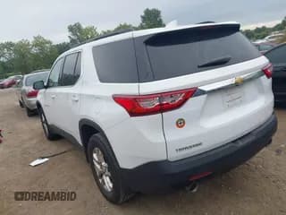 ✅ 2019 Chevrolet Traverse LT Cloth • VIN: 1GNERGKW0KJ308537 • Lot: 43149622. Wystawiony na IAAI z przebiegiem 93 493 mil. Bezpłatny archiwum sprzedaży aukcyjnych z USA i szczegółowy raport historii pojazdu na DreamBid. Zdjęcie 3.