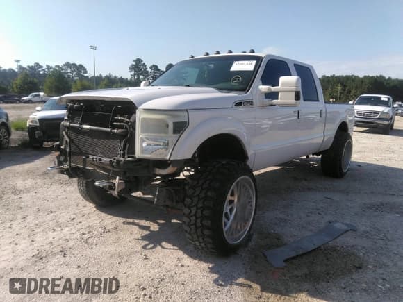 ✅ 2014 Ford F-250 XL • VIN: 1FT7W2BT0EEB76511 • Лот: 42581448. Опубликован ранее на IAAI с пробегом 177 597 миль. Бесплатный доступ к архиву аукционных продаж из США и подробный отчёт об истории автомобиля на DreamBid. Изображение 2.
