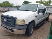 ✅ 2007 Ford F-250 XL • VIN: 1FTSW20P57EB51834 • Lot: 42058819. Listed on IAAI with 258,989 mi. Free auction sales archive from the USA and detailed vehicle history report at DreamBid. Image 2.