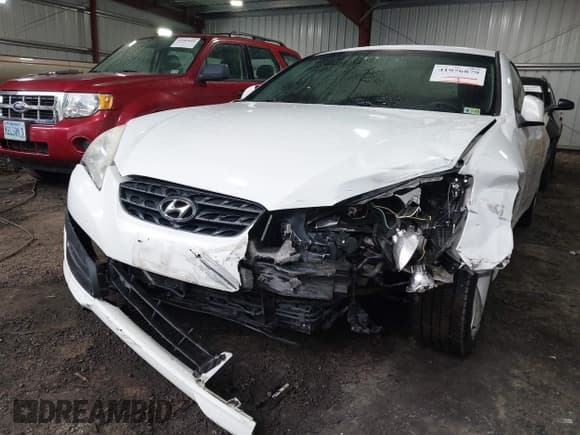 ✅ 2012 Hyundai Genesis Coupe Premium • VIN: KMHHT6KD0CU074363 • Lot: 41976879. Wystawiony na IAAI z przebiegiem 134 184 mil. Bezpłatny archiwum sprzedaży aukcyjnych z USA i szczegółowy raport historii pojazdu na DreamBid. Zdjęcie 6.