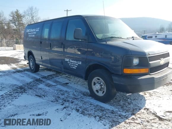 ✅ 2014 Chevrolet Express Cargo • VIN: 1GCWGGBA5E1205786 • Lot: 41339085. Listed on IAAI with 201,460 mi. Free auction sales archive from the USA and detailed vehicle history report at DreamBid. Image 1.