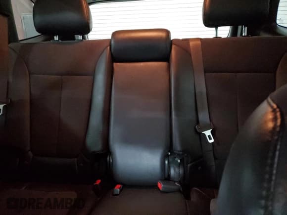 ✅ 2011 Hyundai Santa Fe SE • VIN: 5XYZHDAG8BG061824 • Lot: 77025964. Listed on Copart with 149,741 mi. Free auction sales archive from the USA and detailed vehicle history report at DreamBid. Image 10.