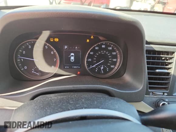 ✅ 2018 Hyundai Elantra SEL • VIN: 5NPD84LF1JH227431 • Lot: 91595935. Listed on Copart with 119,531 mi. Free auction sales archive from the USA and detailed vehicle history report at DreamBid. Image 9.