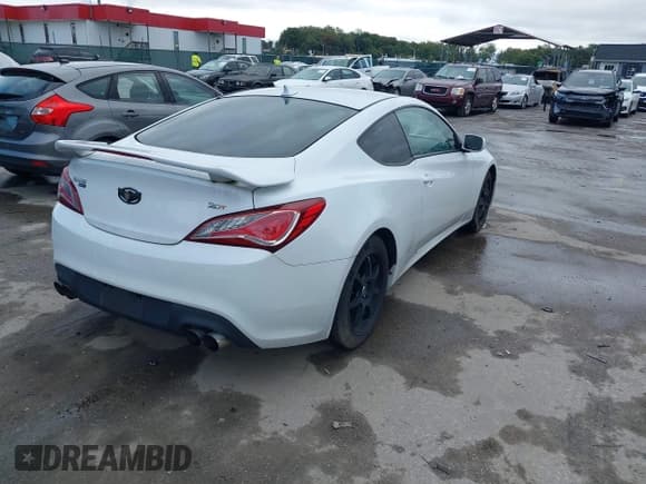 ✅ 2013 Hyundai Genesis Coupe 2.0T • VIN: KMHHT6KD6DU112938 • Лот: 43410309. Опубликован ранее на IAAI с пробегом 213 577 миль. Бесплатный доступ к архиву аукционных продаж из США и подробный отчёт об истории автомобиля на DreamBid. Изображение 4.
