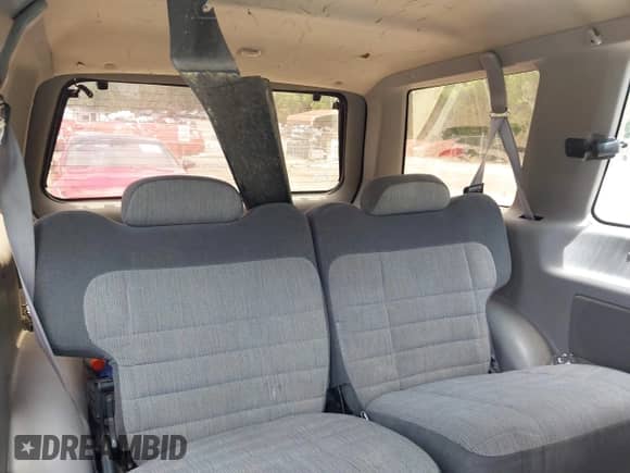 1996 Ford Explorer Eddie Bauer z VIN 1FMCU22X1TUB42311, wystawiony jako IAAI lot #42252430 z przebiegiem 161 434 mil mil oraz . Historia ofert i sprzedaży dostępna na DreamBid. Obrazek 8.